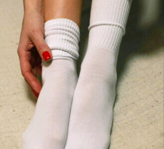 Белые с резинкой