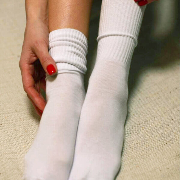 Белые с резинкой Белые с резинкой